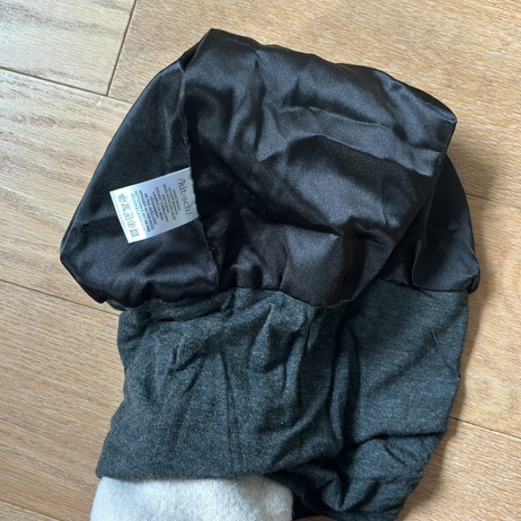 KITSCH SATIN-LINED JERSEY SLEEP BEANIE - Picture 2 of 2